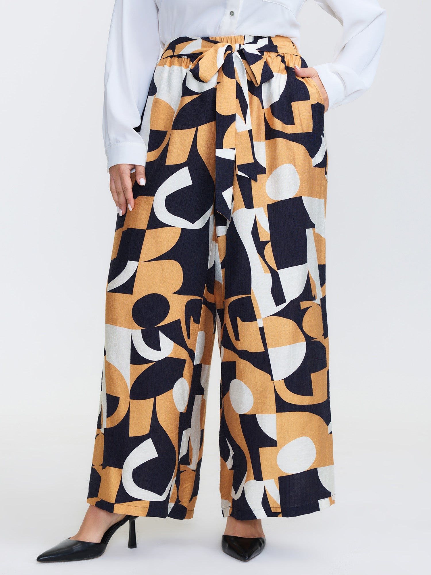 Abstract Print Belted Wide-Leg Pants