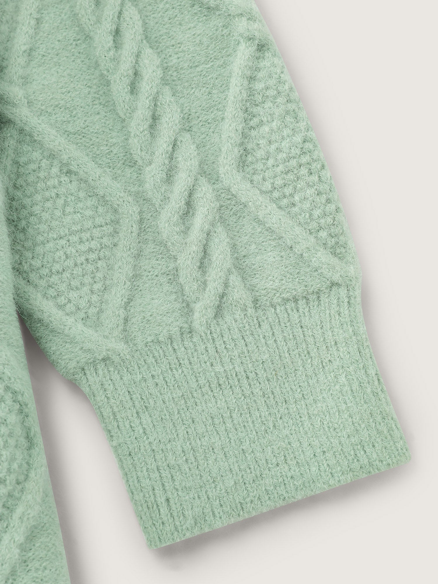 Cableknit Round Neck Ribbed Hem Pullover