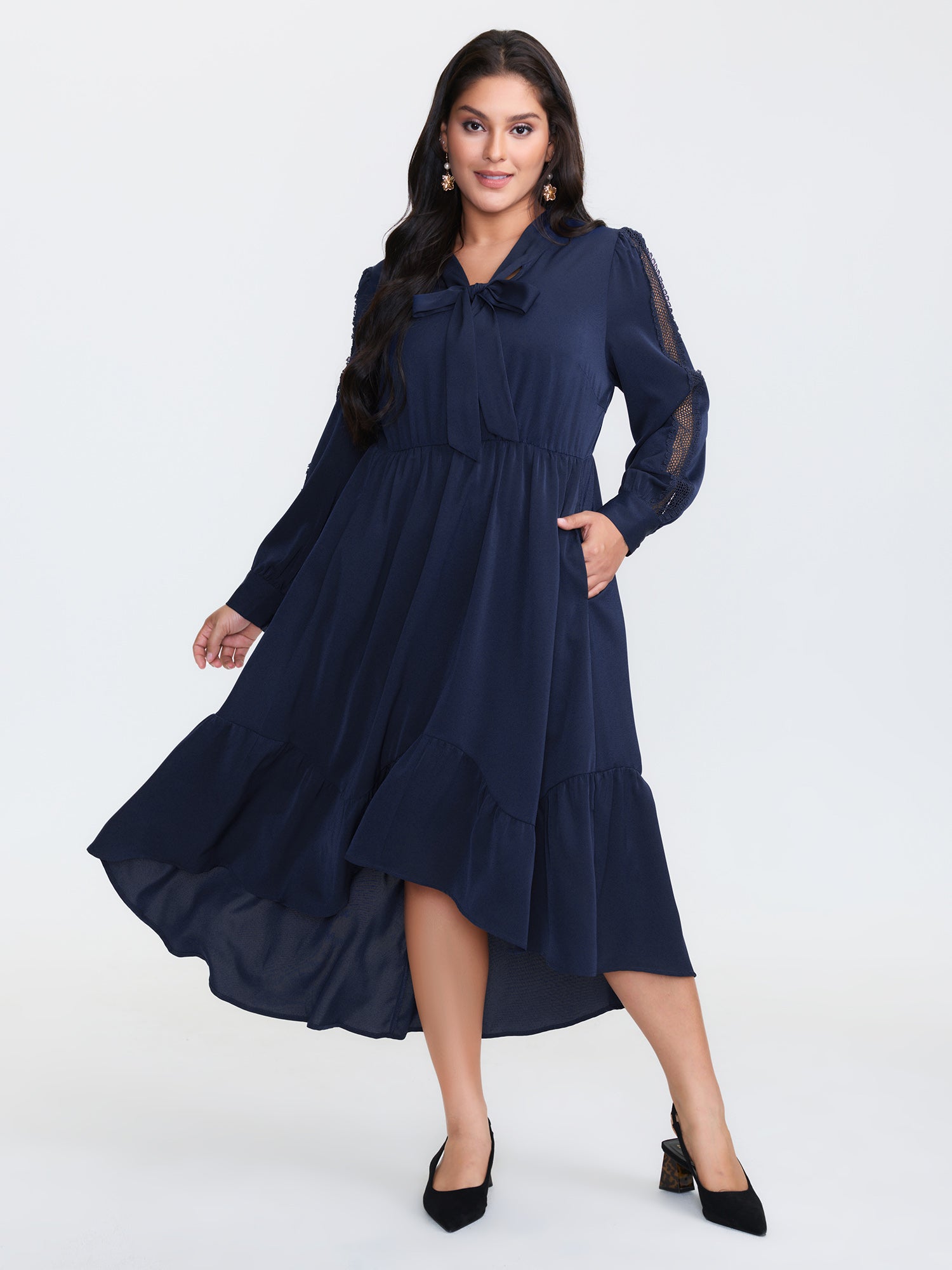 Bowknot Neckline Flowy Tiered Midi Dress