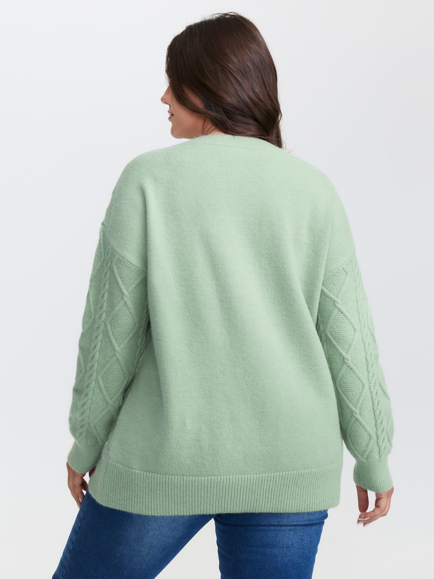 Cableknit Round Neck Ribbed Hem Pullover
