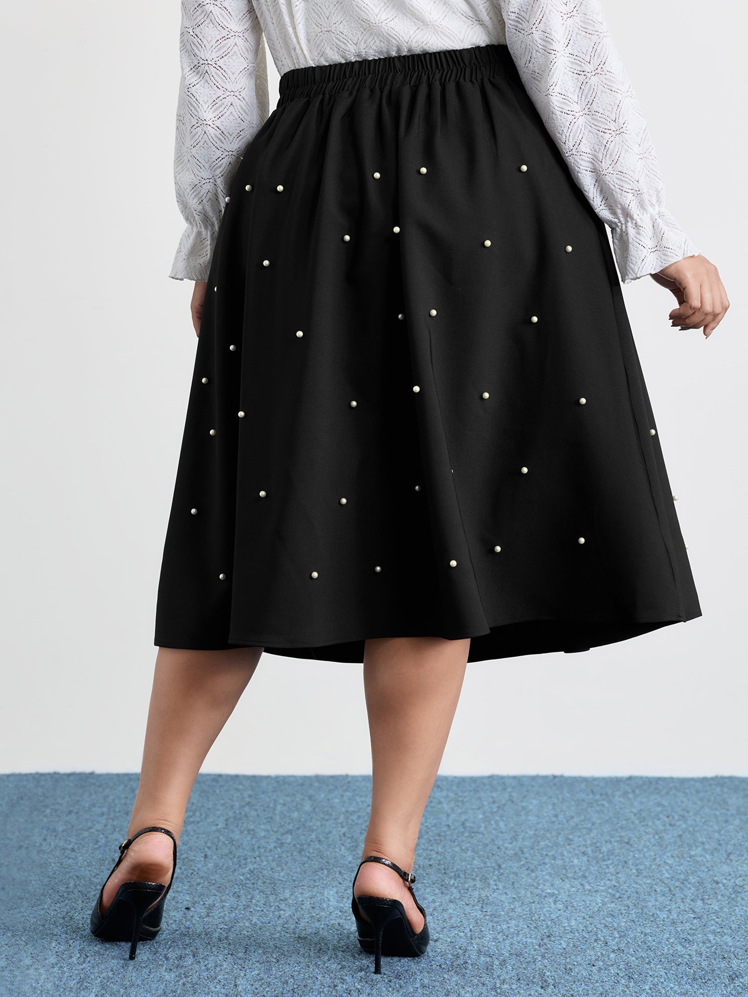 Beadwork Pleated Solid Midi Skirt