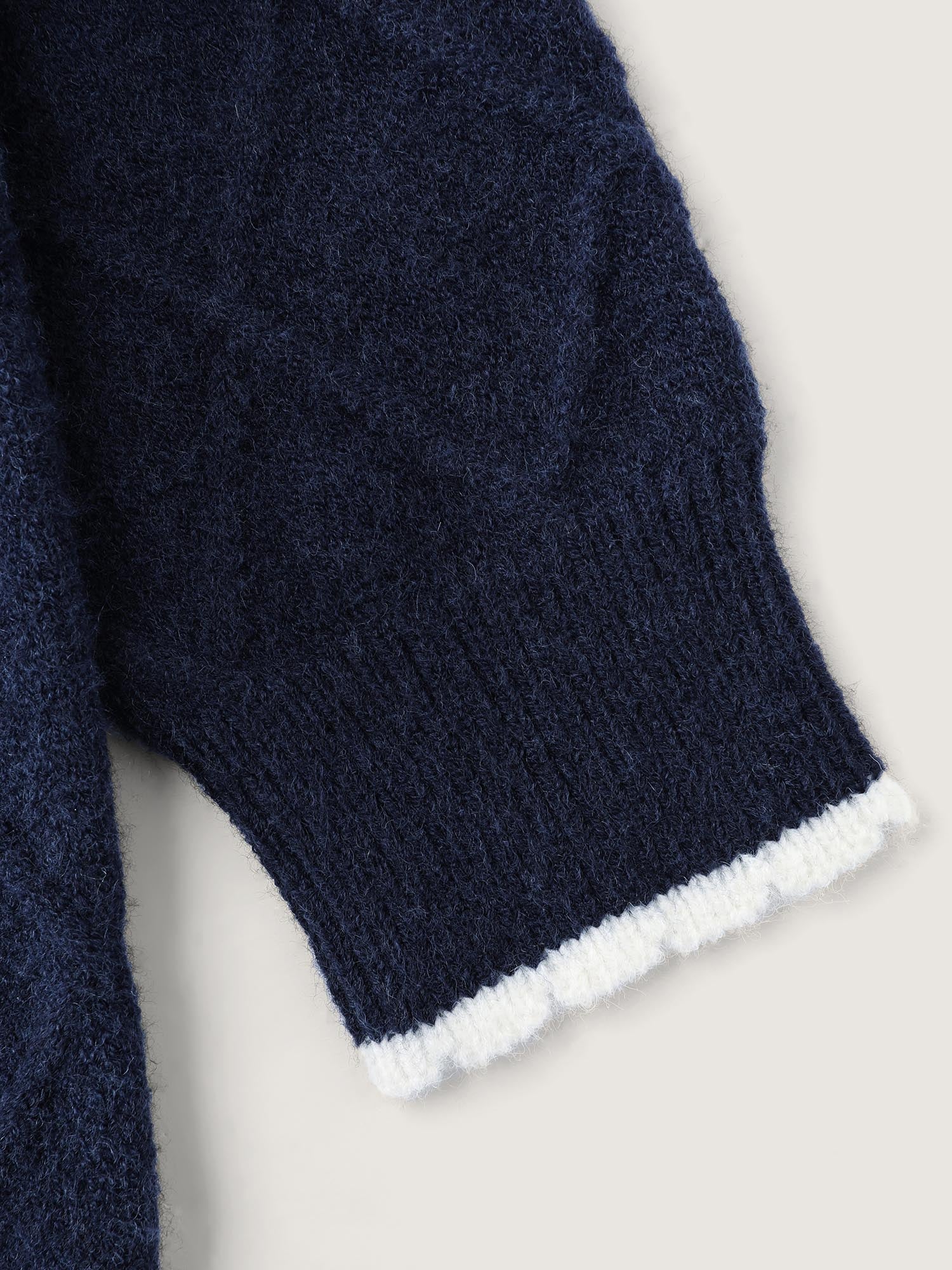 Curvy Contrast Hem Textured Turtleneck Pullover