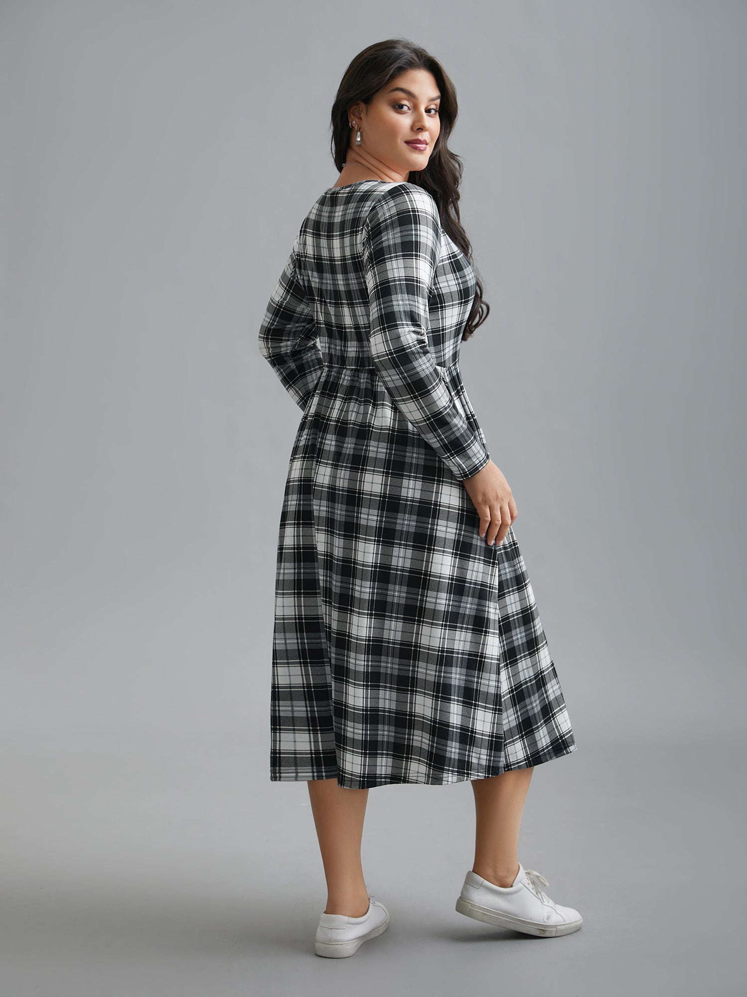 Crew Neck Gingham Pocket Dress