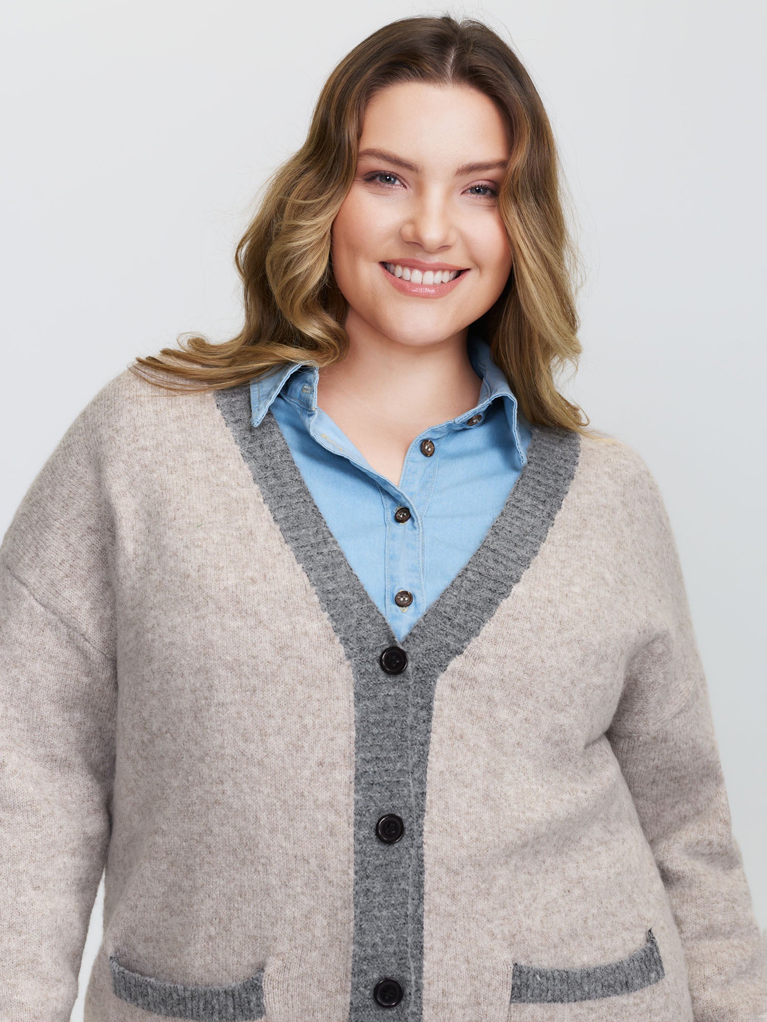 Color Contrast Buttons Pockets Knit Cardigan