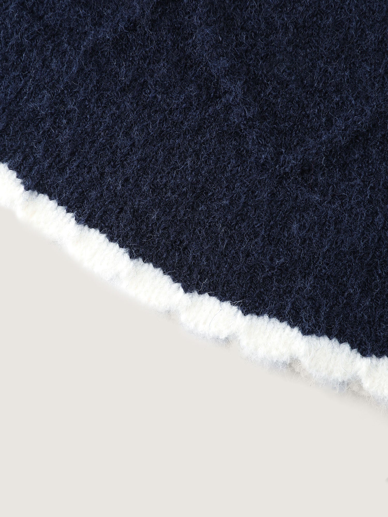 Curvy Contrast Hem Textured Turtleneck Pullover