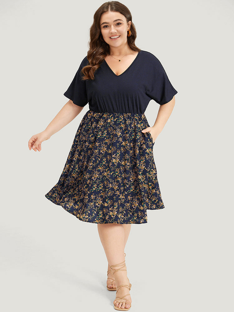 Ditsy Floral Patchwork Pocket Batwing Sleeve Dress