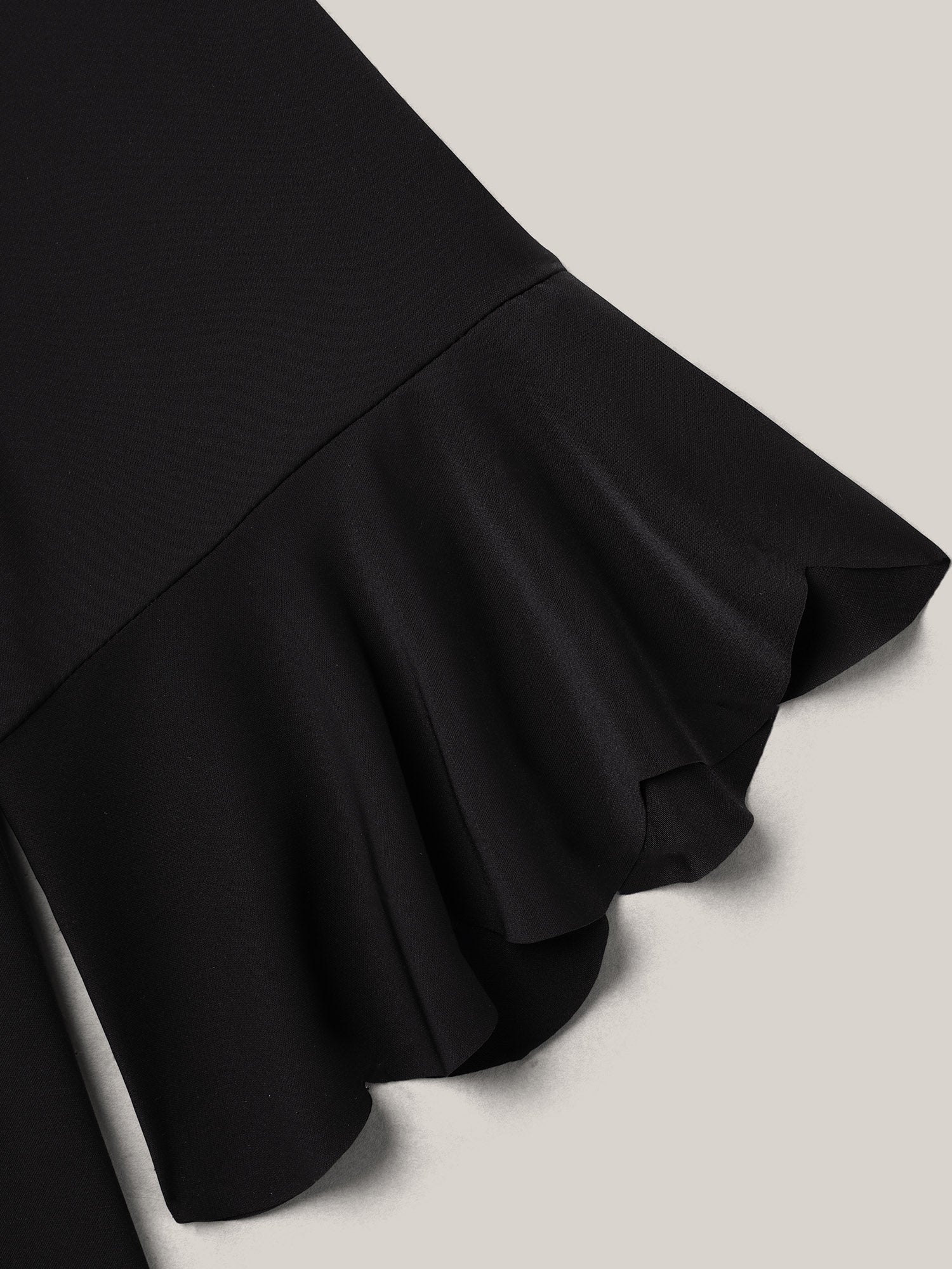 Beads Embellished Scalloped Hem Shirt