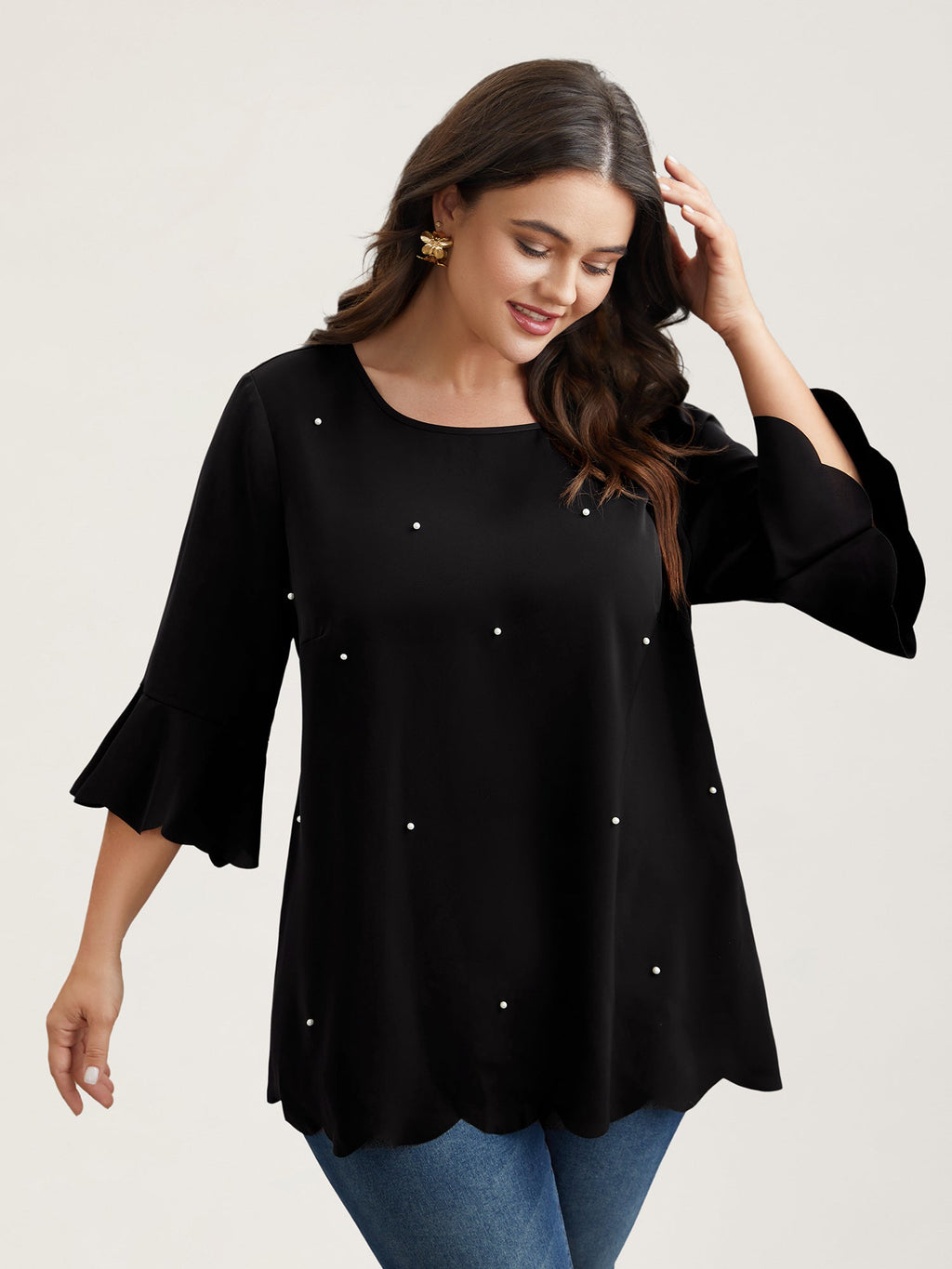 Beads Embellished Scalloped Hem Shirt