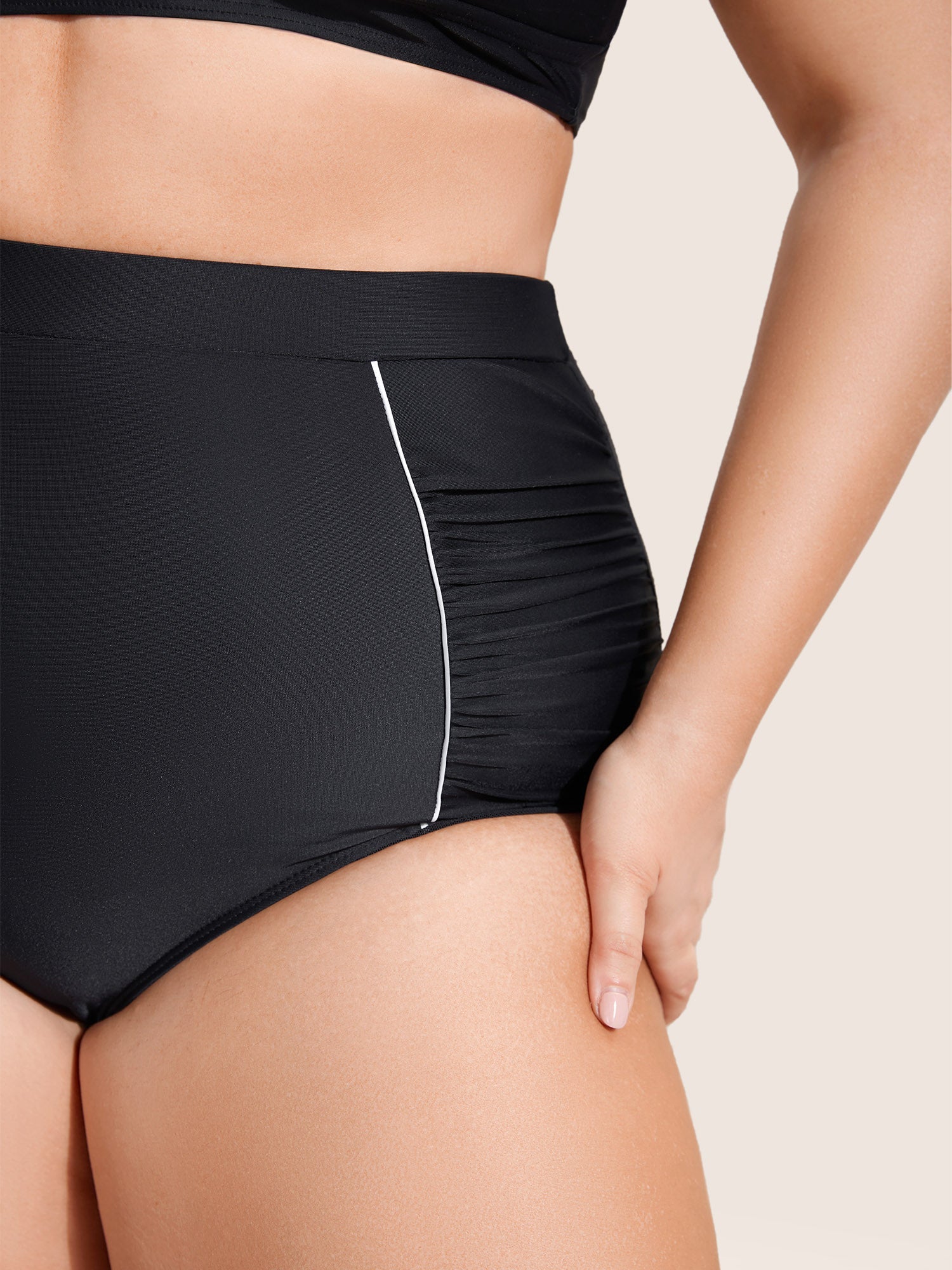 Contrast Trim Ruched High Rise Swim Bottom