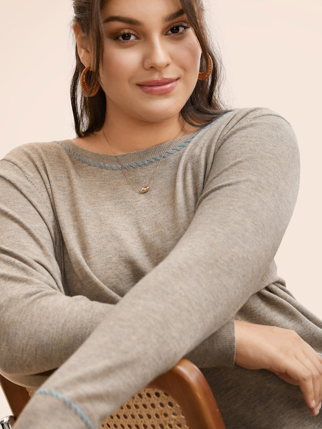 Anti-Pilling Round Neck Contrast Trim Pullover