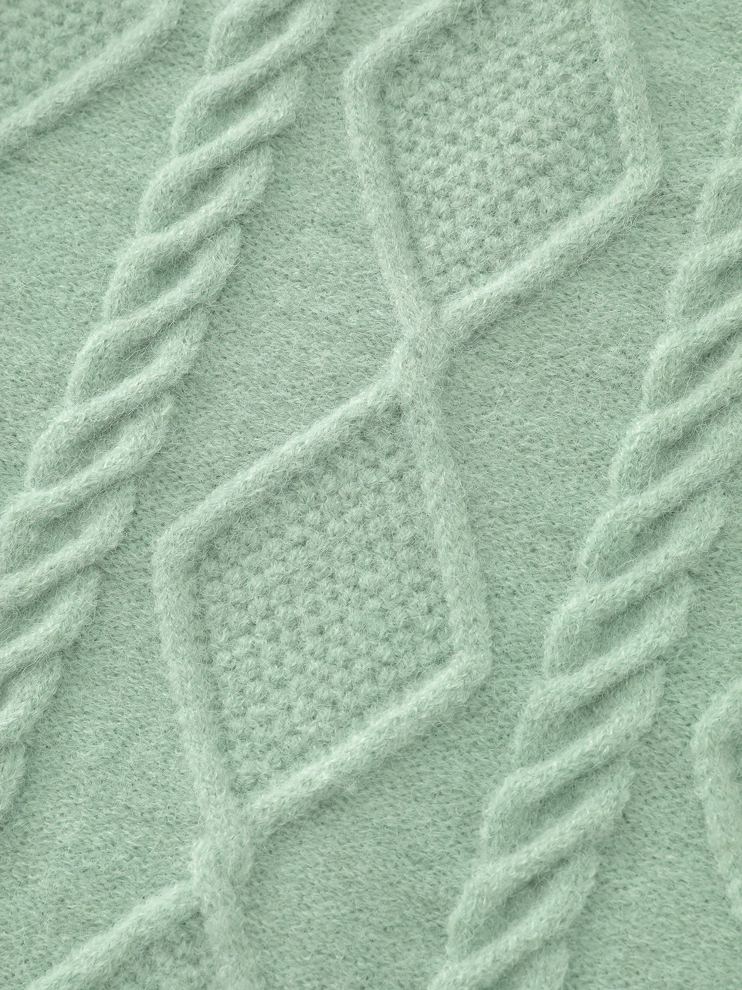 Cableknit Round Neck Ribbed Hem Pullover