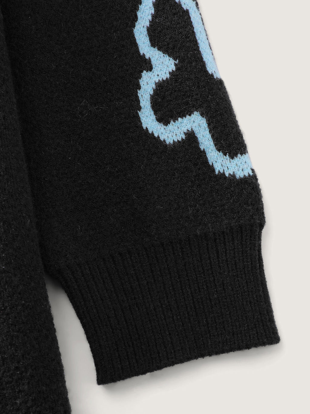 Butterfly Jacquard Pattern Round Neck Pullover