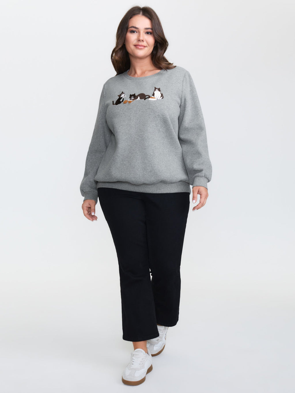 Cat Towel Embroidery Fleece Lined Sweatshirt