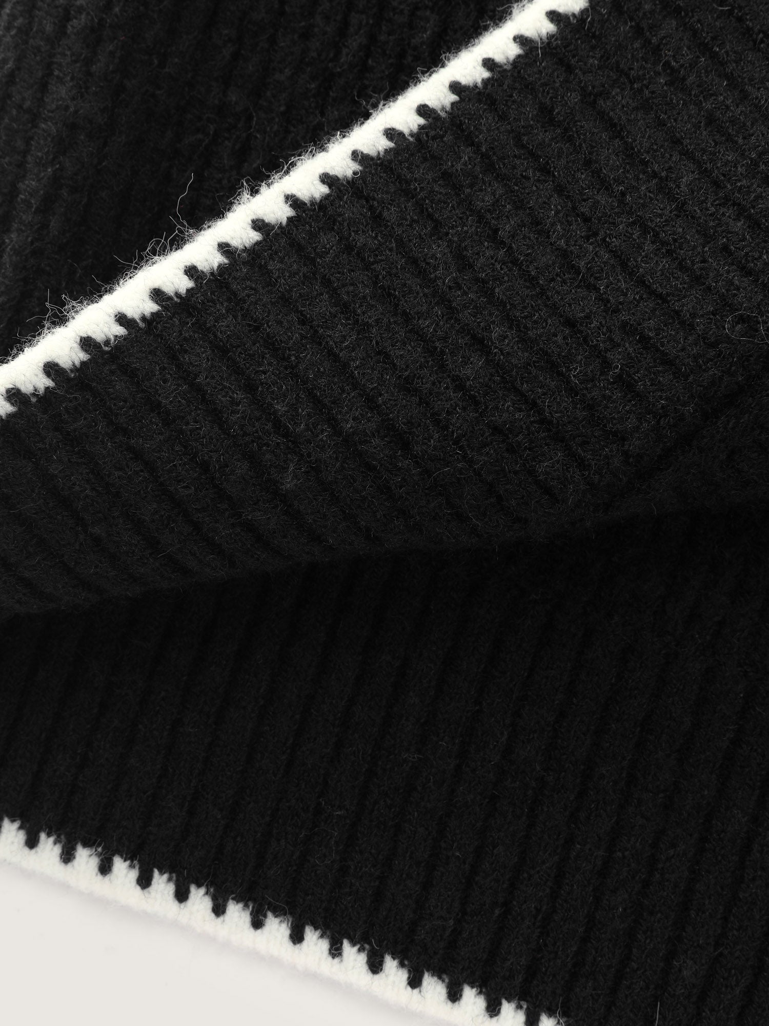 Color Contrast Edged V-Neck Knit Cardigan