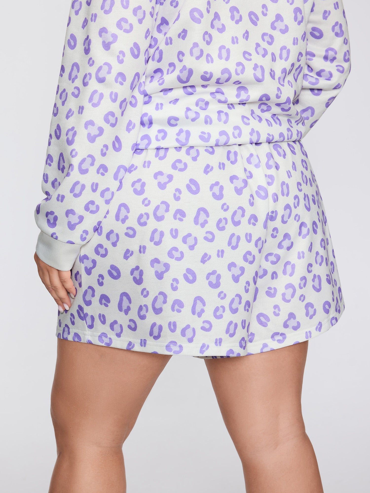 Cozy Leopard Print Contrast Loungewear Set