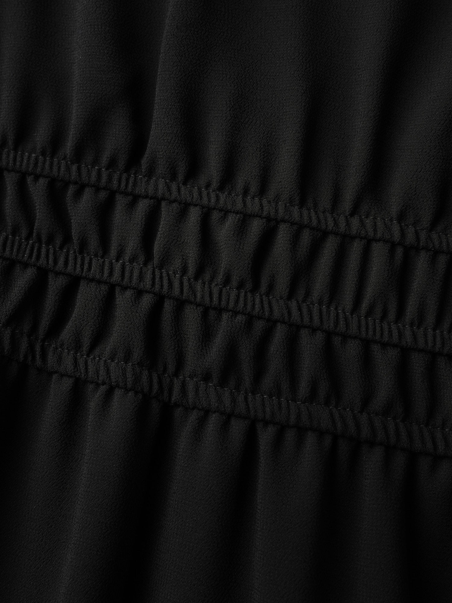 Chiffon Color Contrast Pleated Pockets Maxi Dress