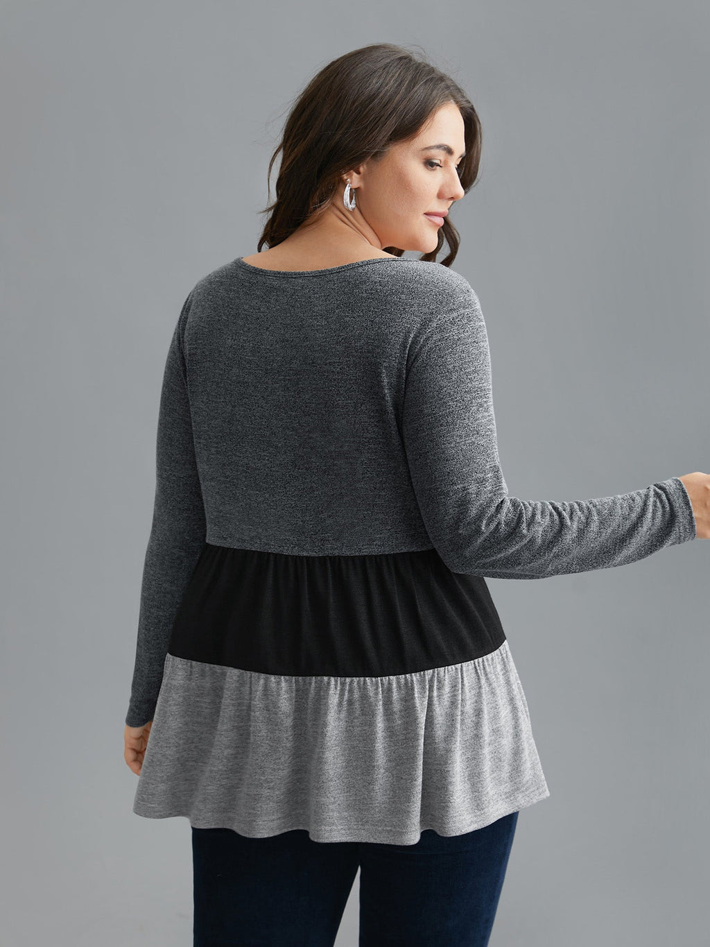 Color Block Round Neck Tiered Knit Top