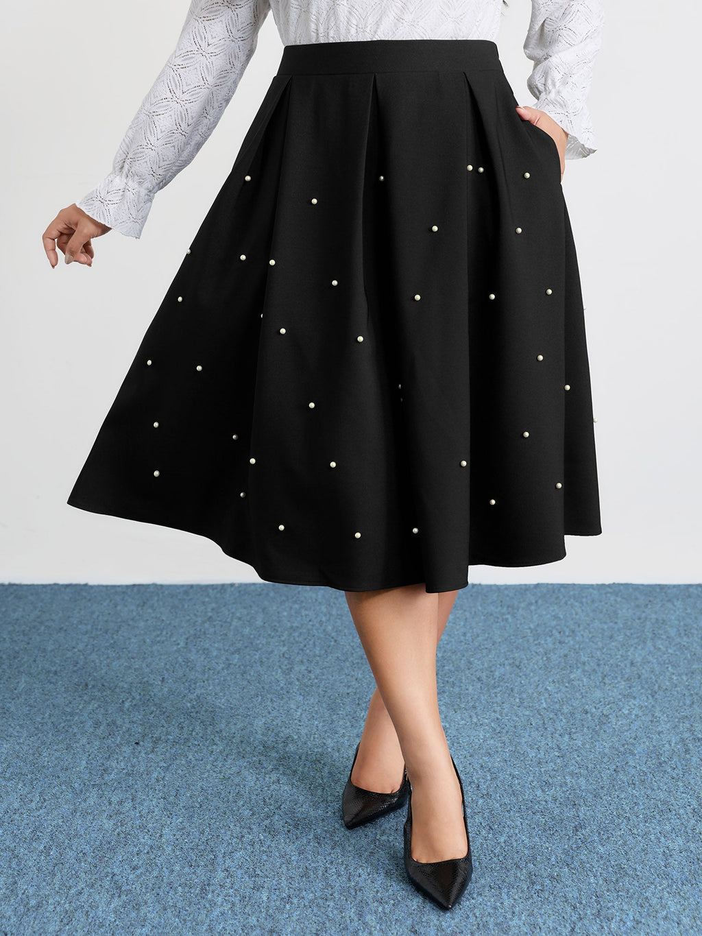 Beadwork Pleated Solid Midi Skirt
