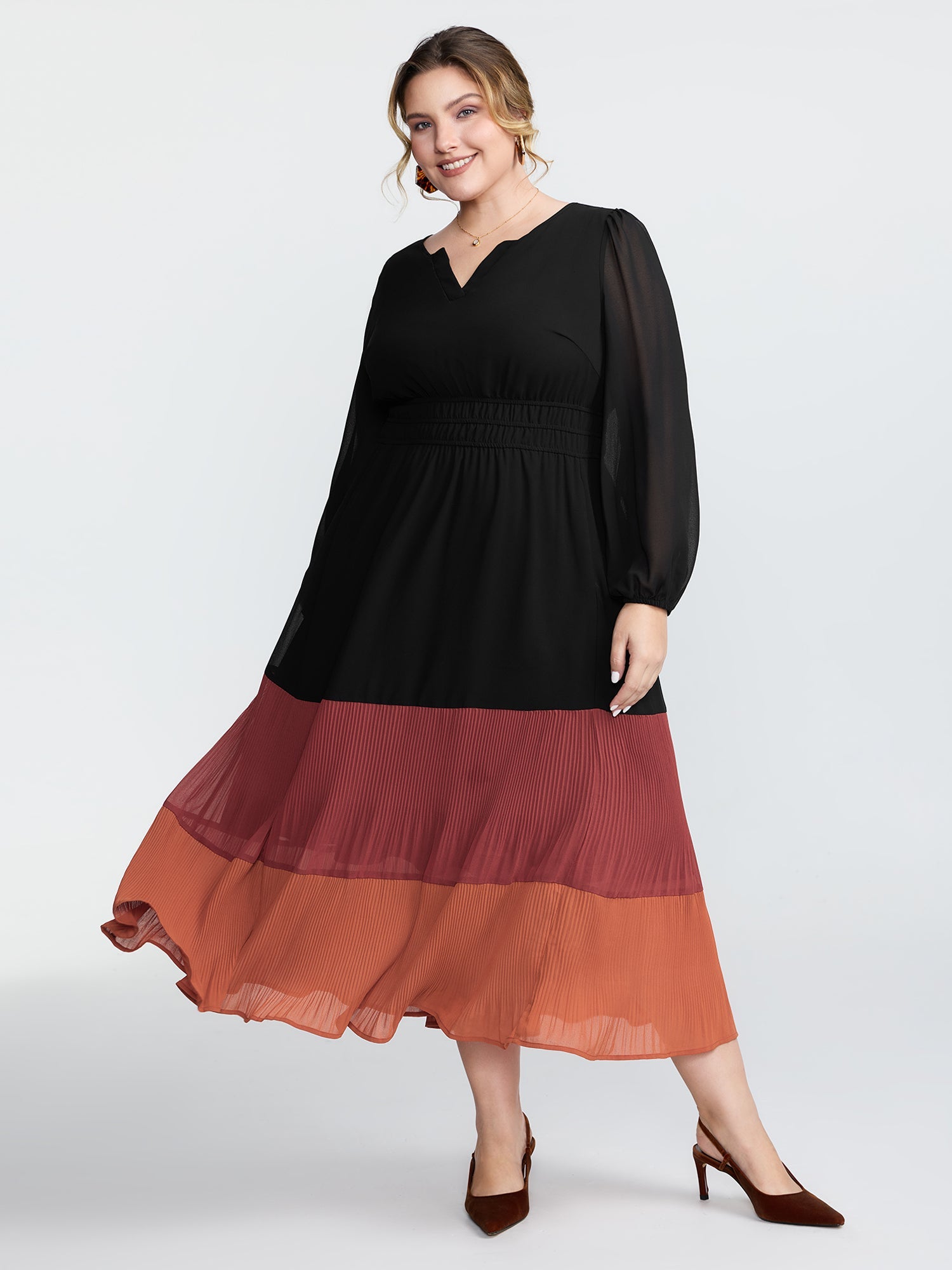 Chiffon Color Contrast Pleated Pockets Maxi Dress