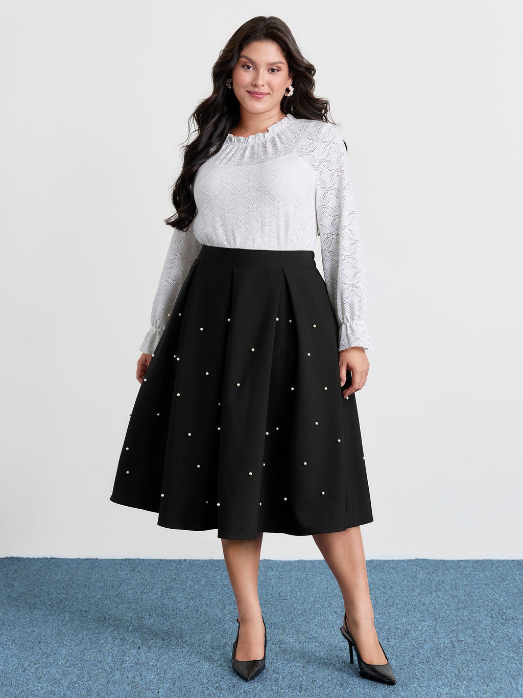 Beadwork Pleated Solid Midi Skirt
