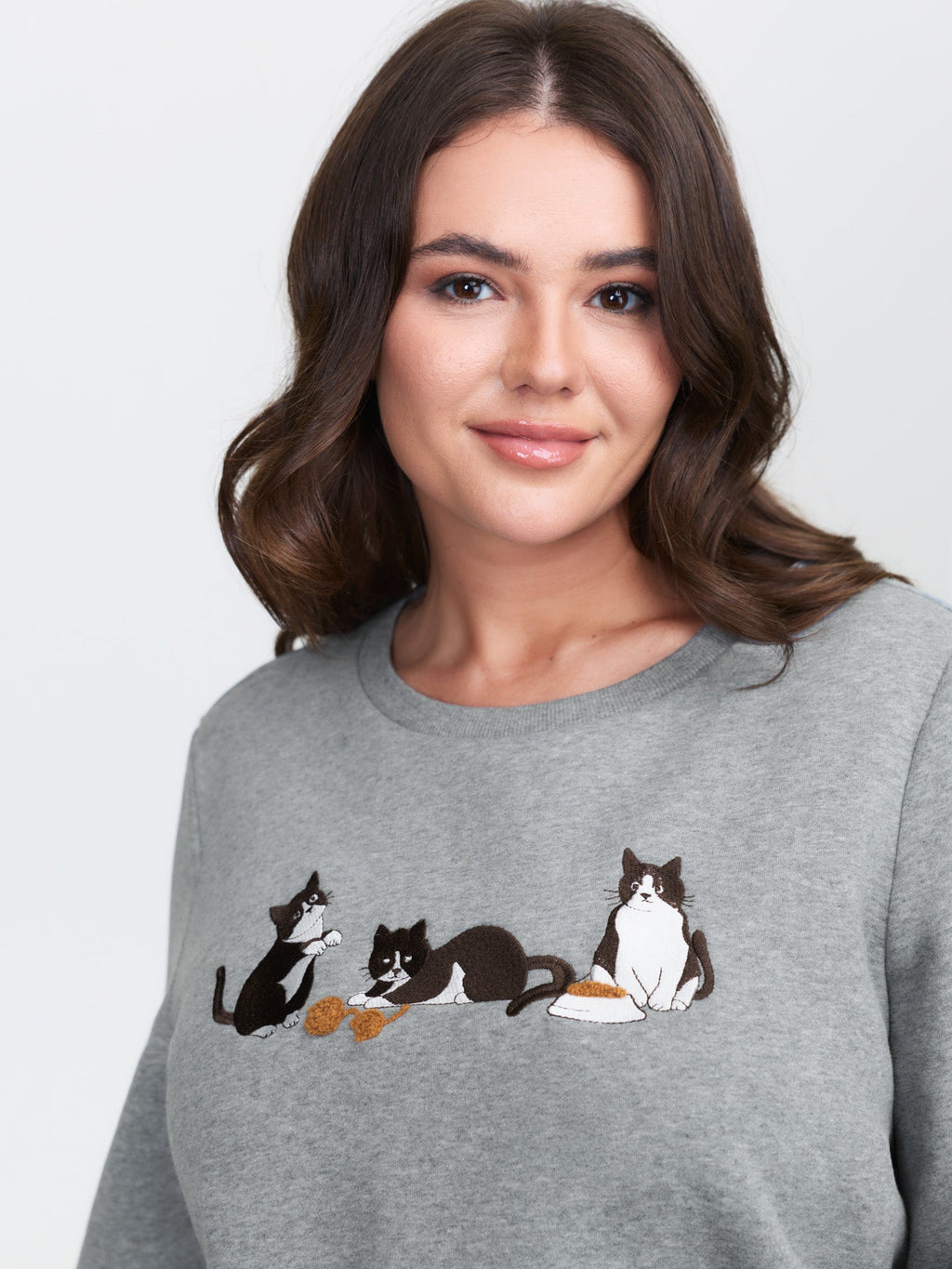 Cat Towel Embroidery Fleece Lined Sweatshirt