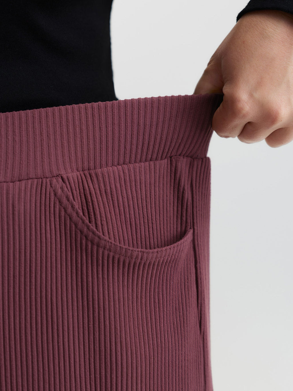 Wavy Edge Straight-Leg Lounge Bottoms