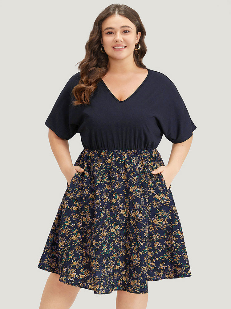 Ditsy Floral Patchwork Pocket Batwing Sleeve Dress