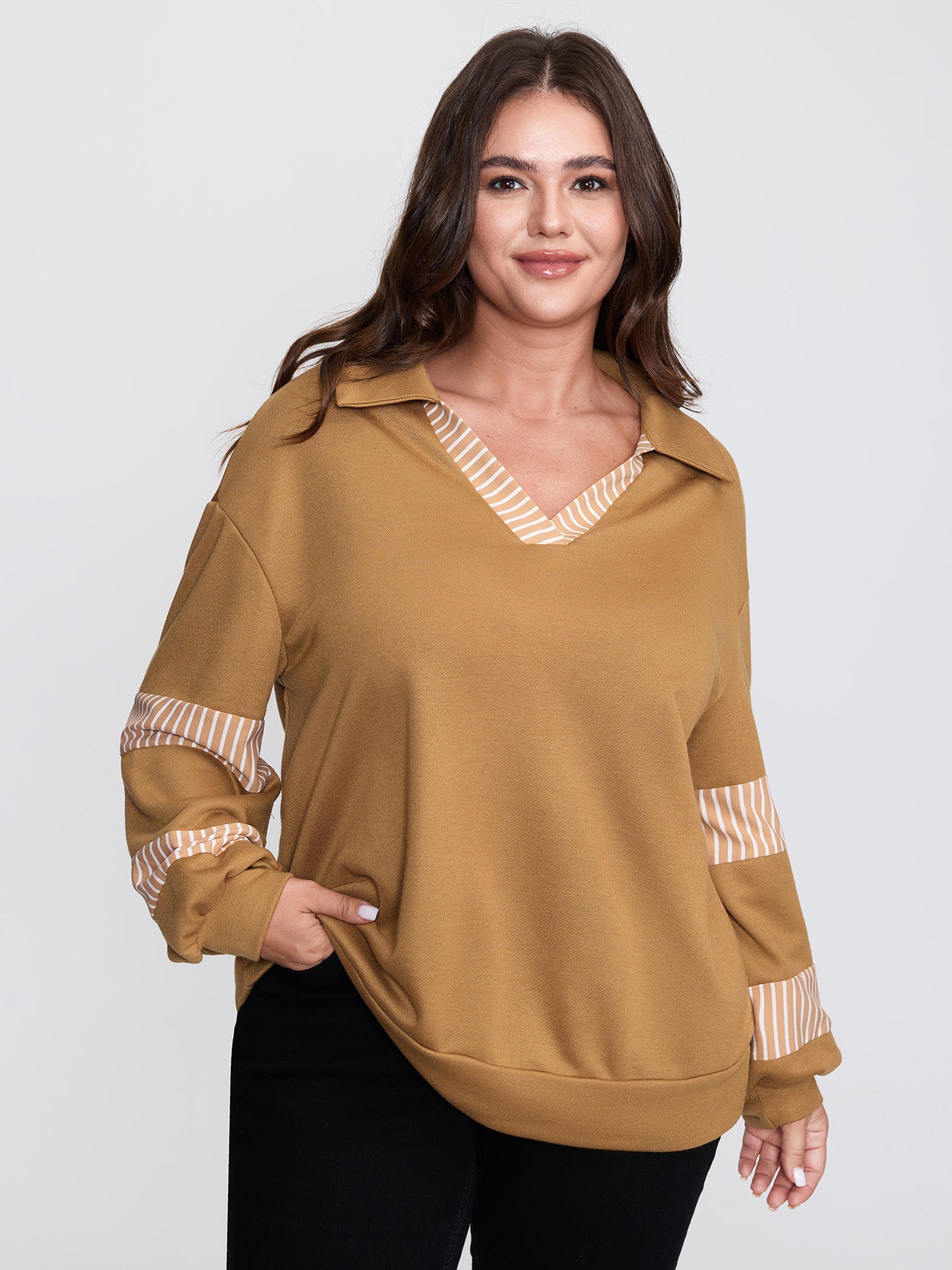 Color Stripe Collar Sweatshirt